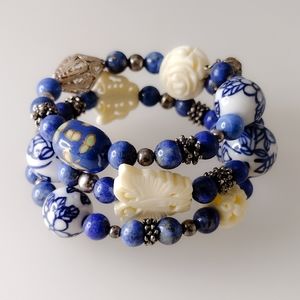 Antique Chinoserie Vintage Blue and White Beaded Bracelet